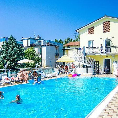 Hotel Santa Martina 빌라마리나 외부 사진