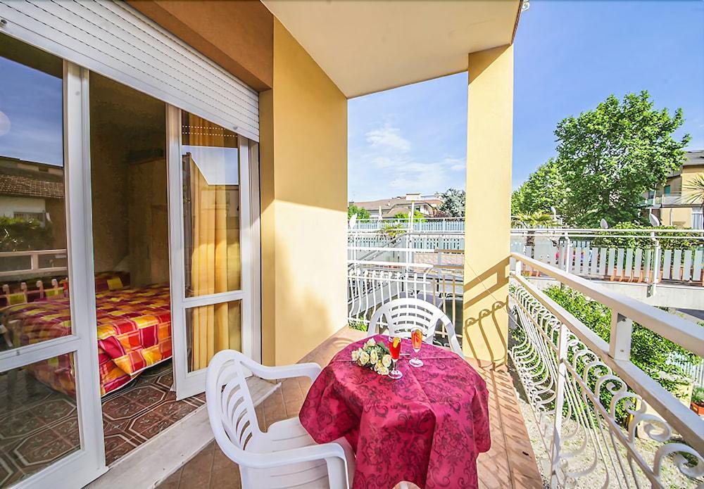 Hotel Santa Martina 빌라마리나 외부 사진