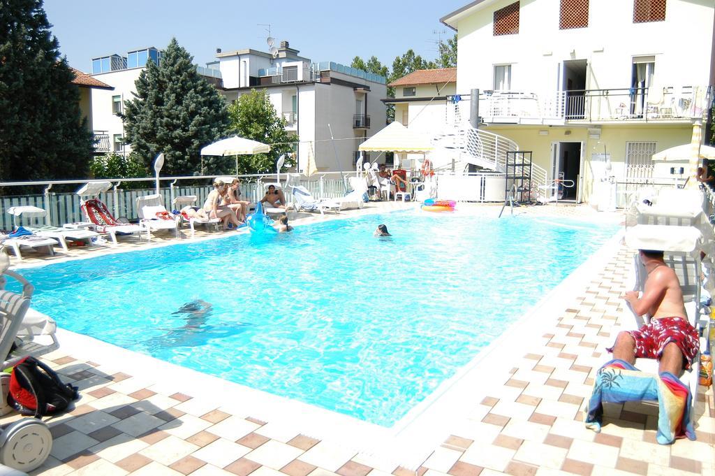 Hotel Santa Martina 빌라마리나 객실 사진