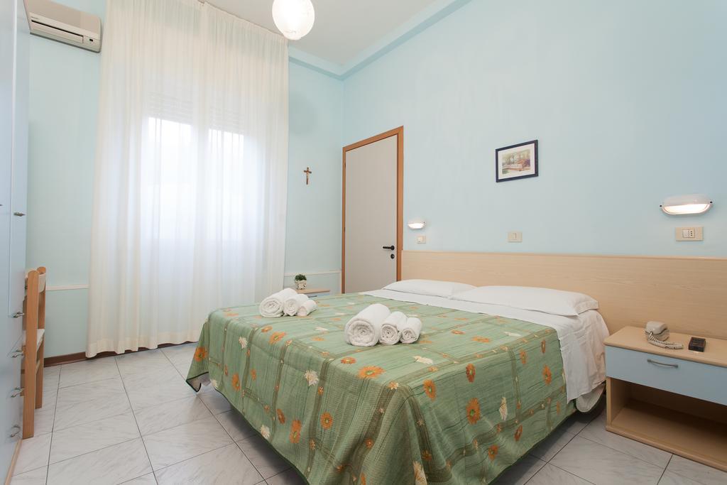 Hotel Santa Martina 빌라마리나 외부 사진