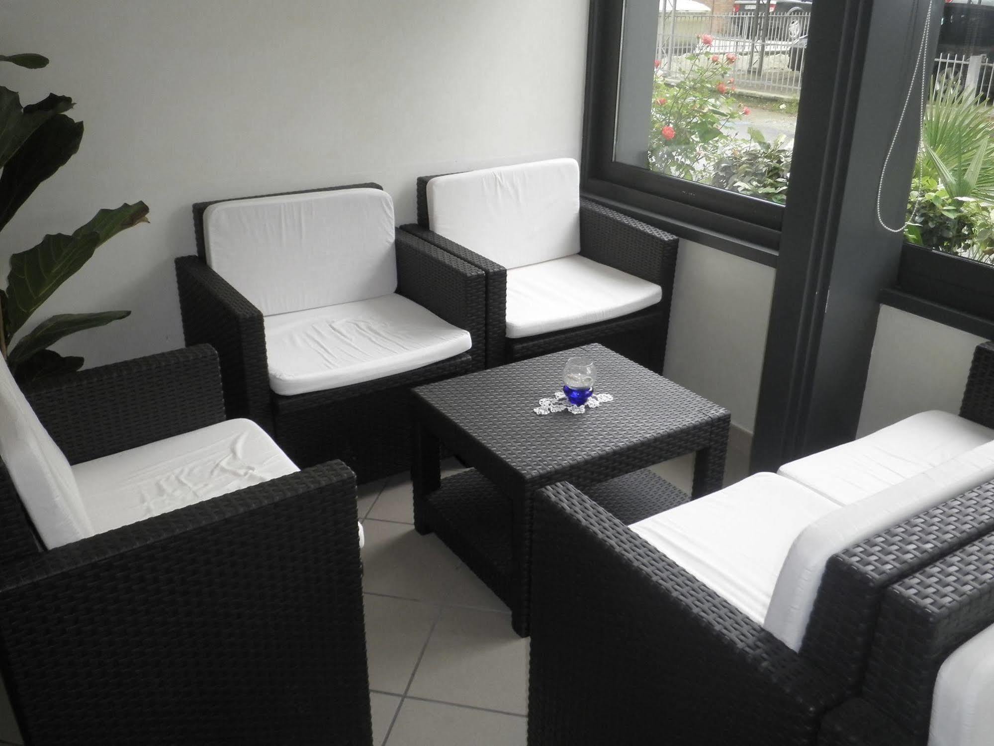 Hotel Santa Martina 빌라마리나 외부 사진